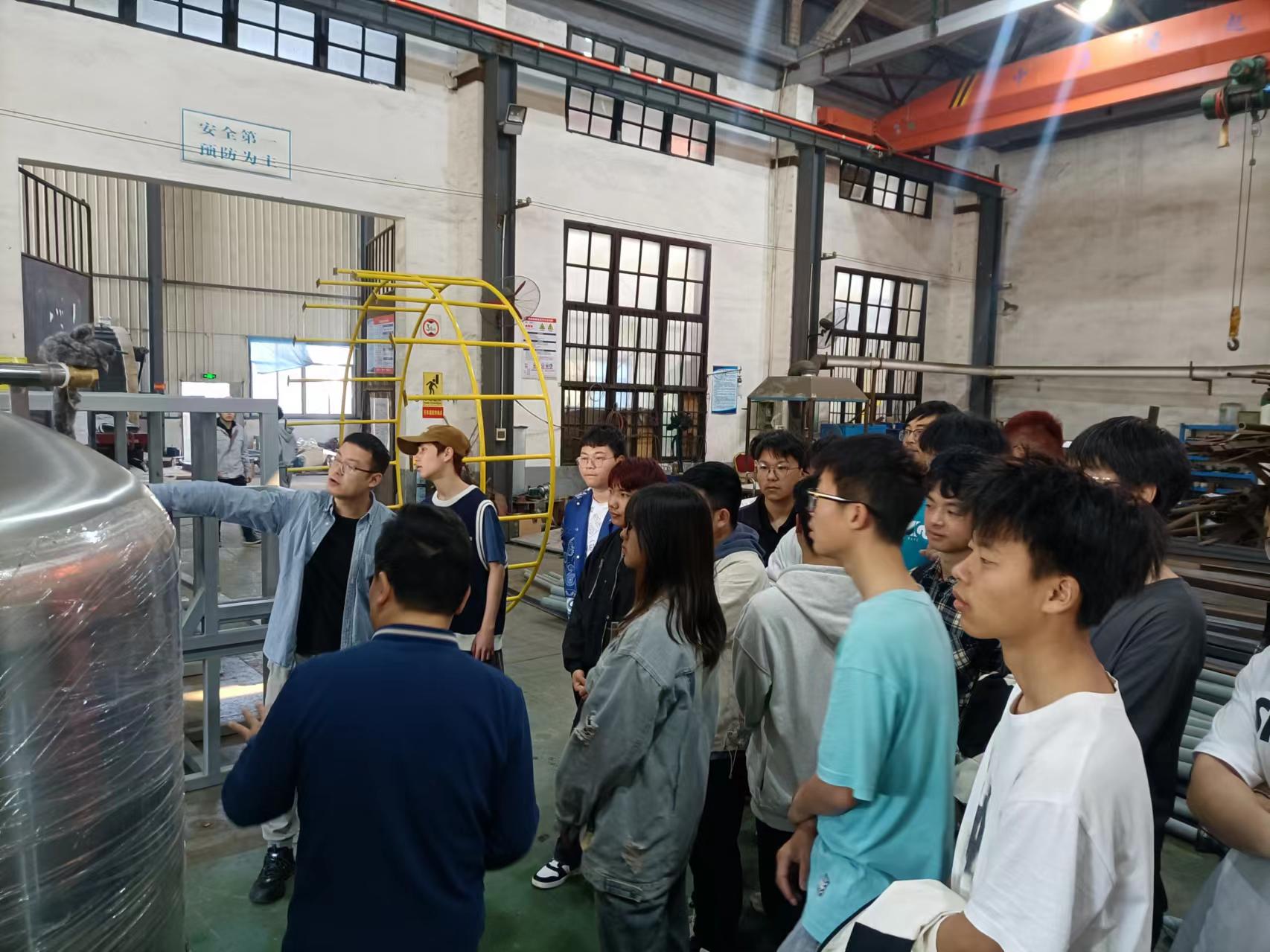 湖南工程学院近200名学生来九游官方端网页版登录入口-九游（中国）
认知实习